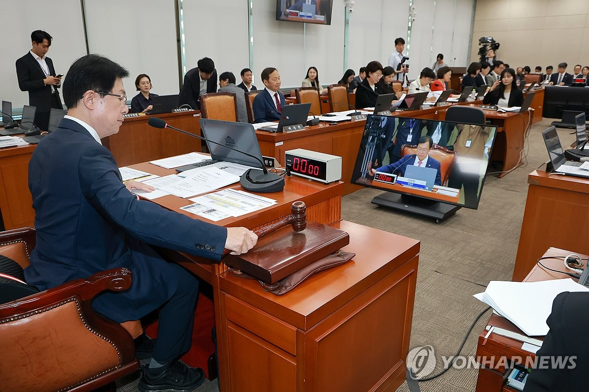 '응급실 뺑뺑이' 방지법안 복지위 통과…응급의료 기피사유 규정(종합)